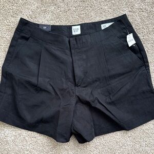 GAP Black Pleated Shorts